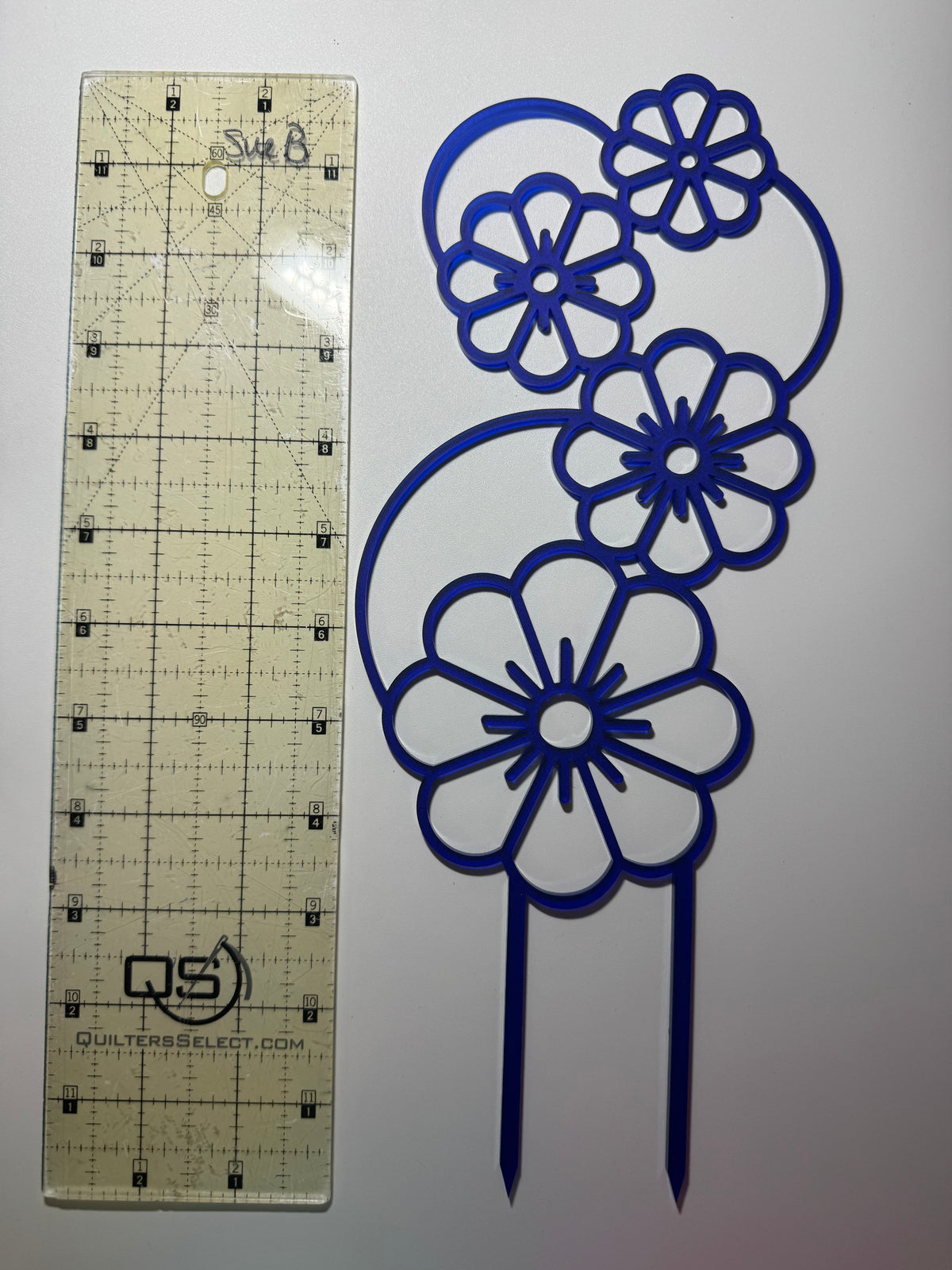 Multi Flowers Trellis
