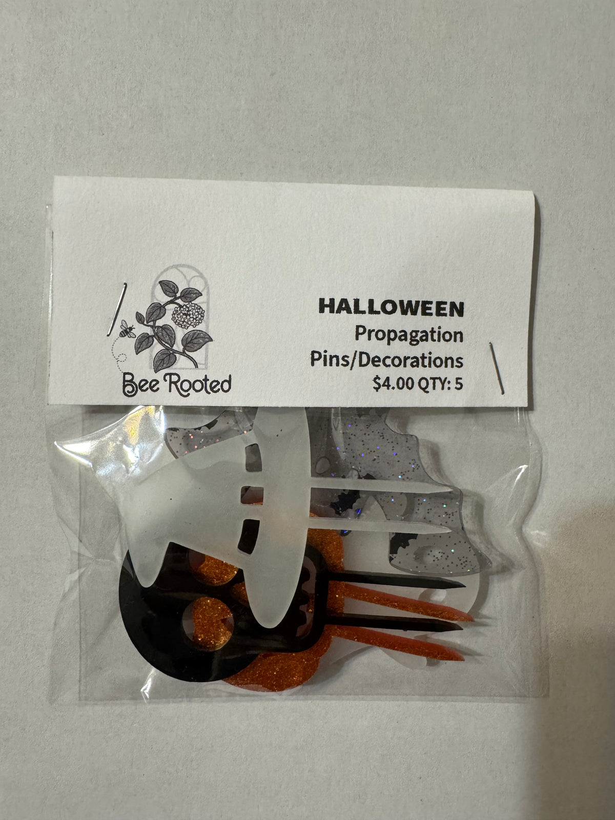 Halloween Propagation Pins QTY:5 (Random selections in each bag)